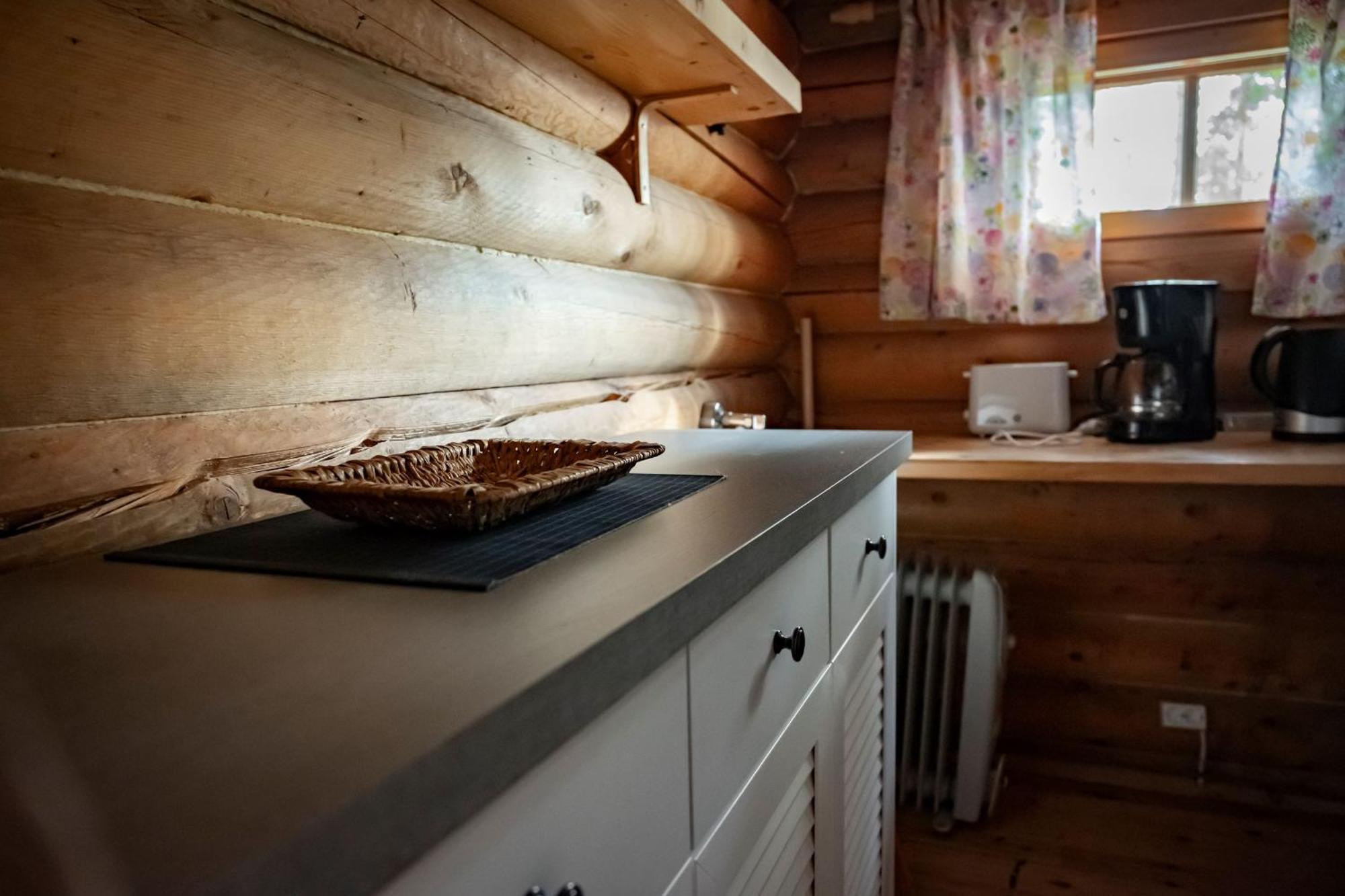 Ik Hotel & Camping Keuruu Ruang foto
